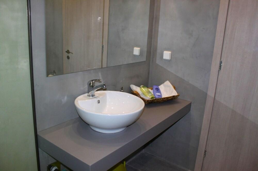 Mulberry Suites Rhodes City Extérieur photo